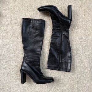 Via Spiga Made in Italy Black Leather Tall Heel Boots – Size 7